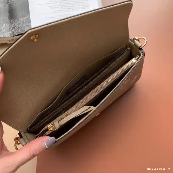Cheap VUITTON POCHETTE FÉLICIE LOUIS 0524